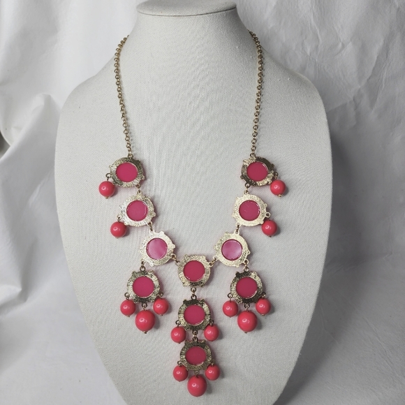 Erica Lyons Bubble Necklace Pink and Gold Tone Statement Necklace NWT - Picture 5 of 14